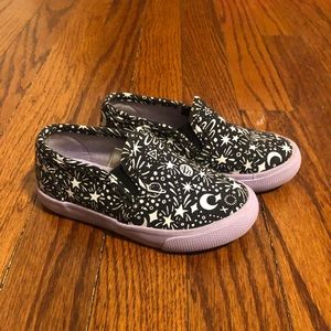Toddler girls canvas slide-on sneakers.